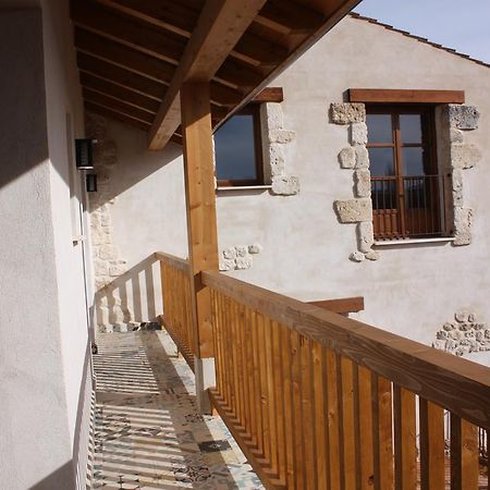 Casa De Laura Guest House Aldeasona ภายนอก รูปภาพ