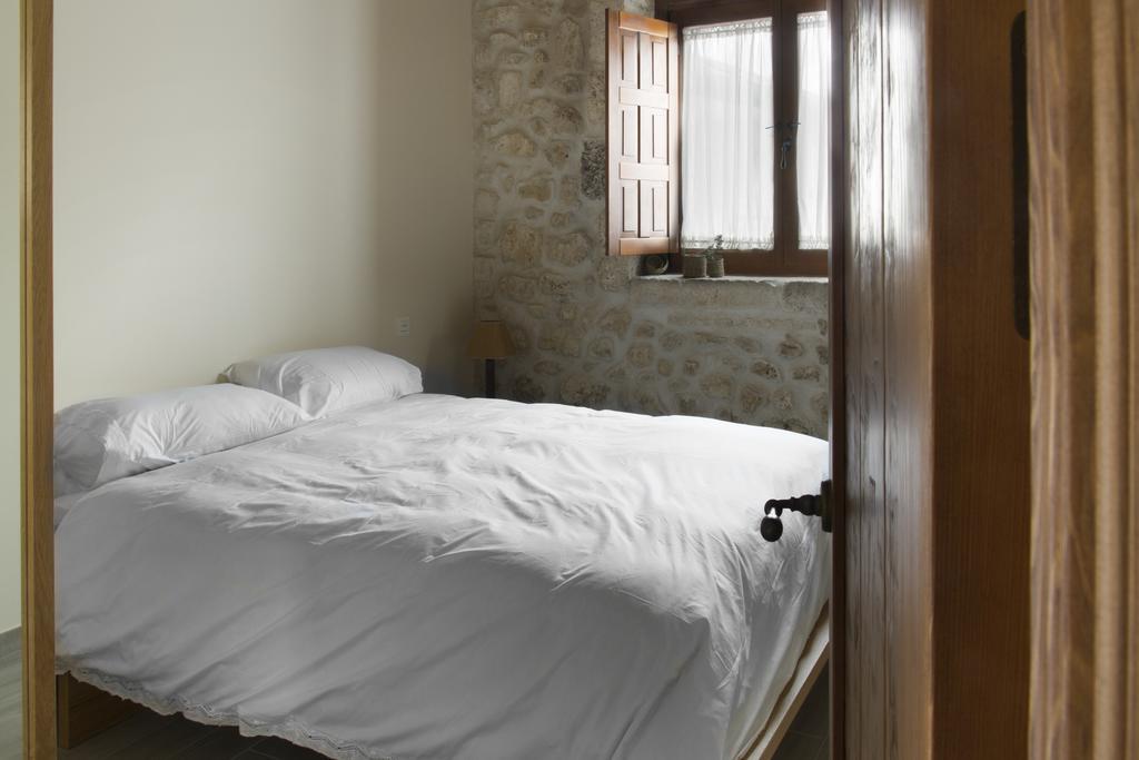 Casa De Laura Guest House Aldeasona ภายนอก รูปภาพ