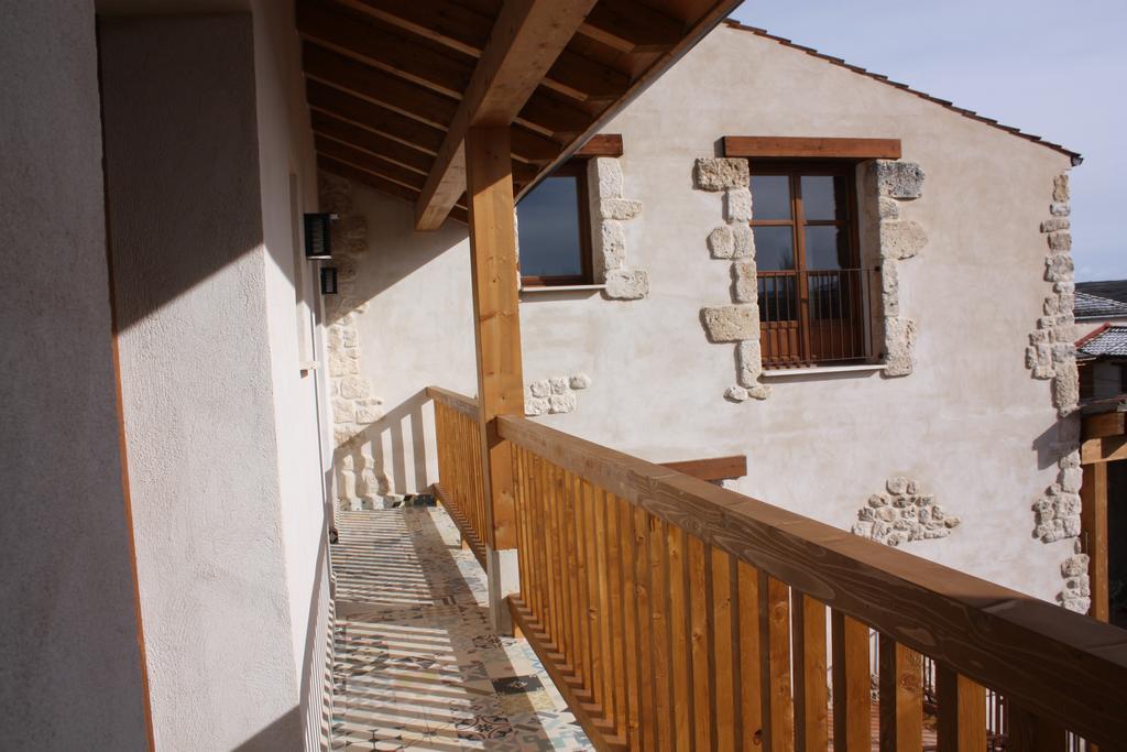 Casa De Laura Guest House Aldeasona ภายนอก รูปภาพ
