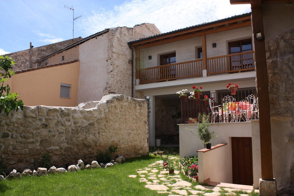 Casa De Laura Guest House Aldeasona ภายนอก รูปภาพ